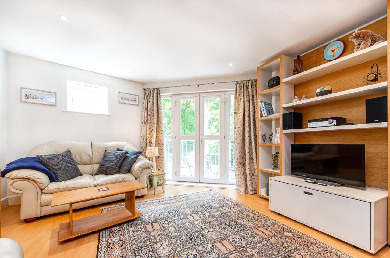 Pass The Keys Delightful Apartment Close To River In Se16 Londres Exterior foto